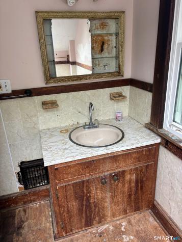 17&21 Winter Avenue Deep River CT 06417