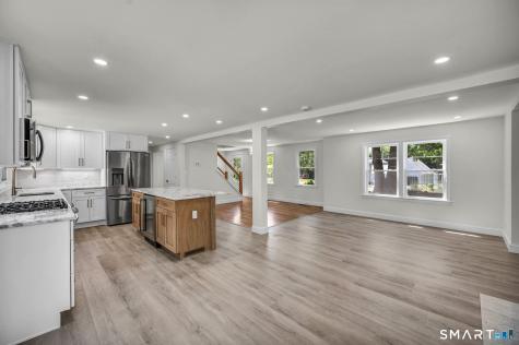 22 Trumbull Road Waterford CT 06385
