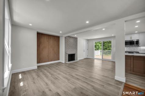 22 Trumbull Road Waterford CT 06385