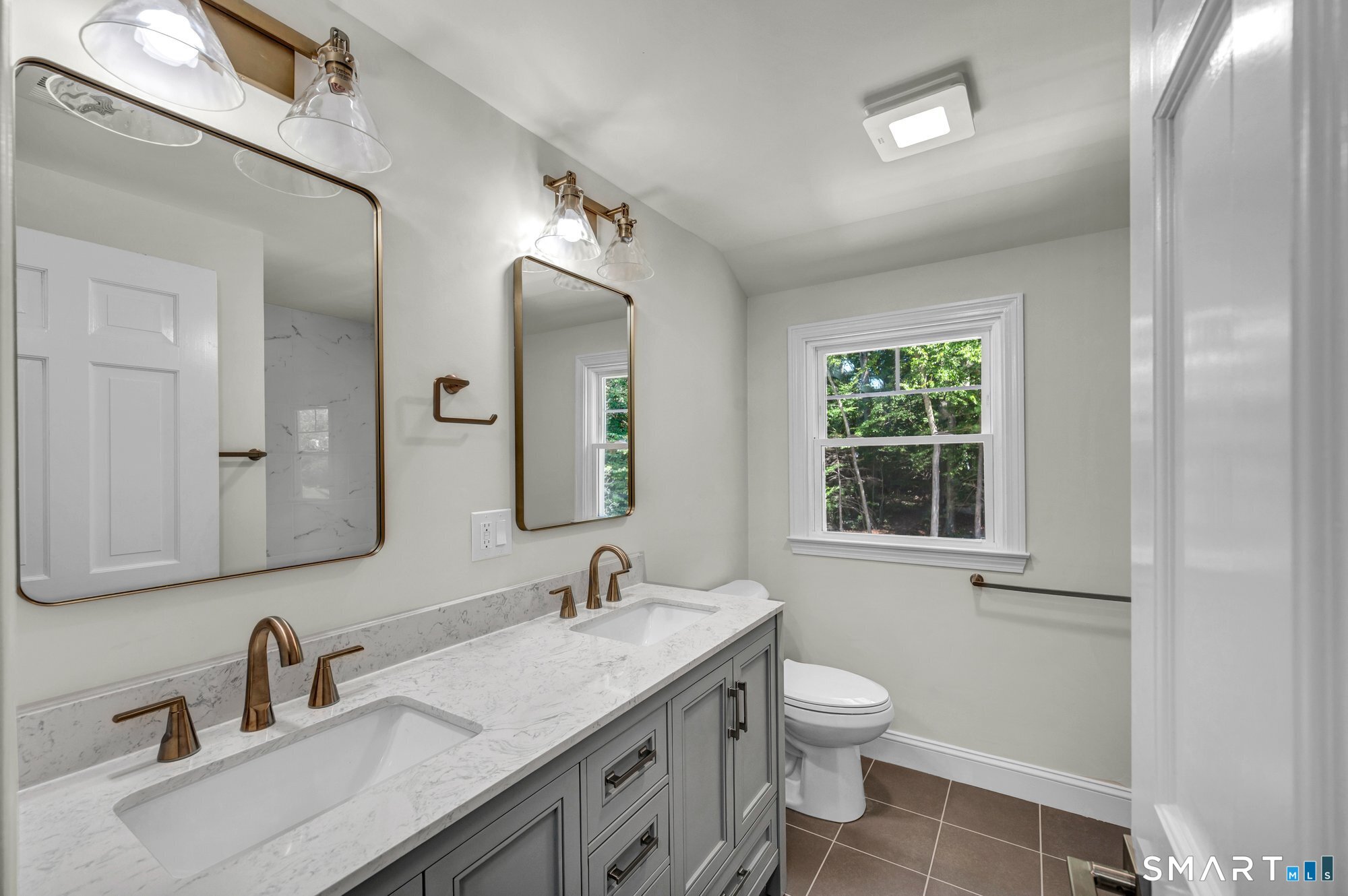 22 Trumbull Road Waterford CT 06385