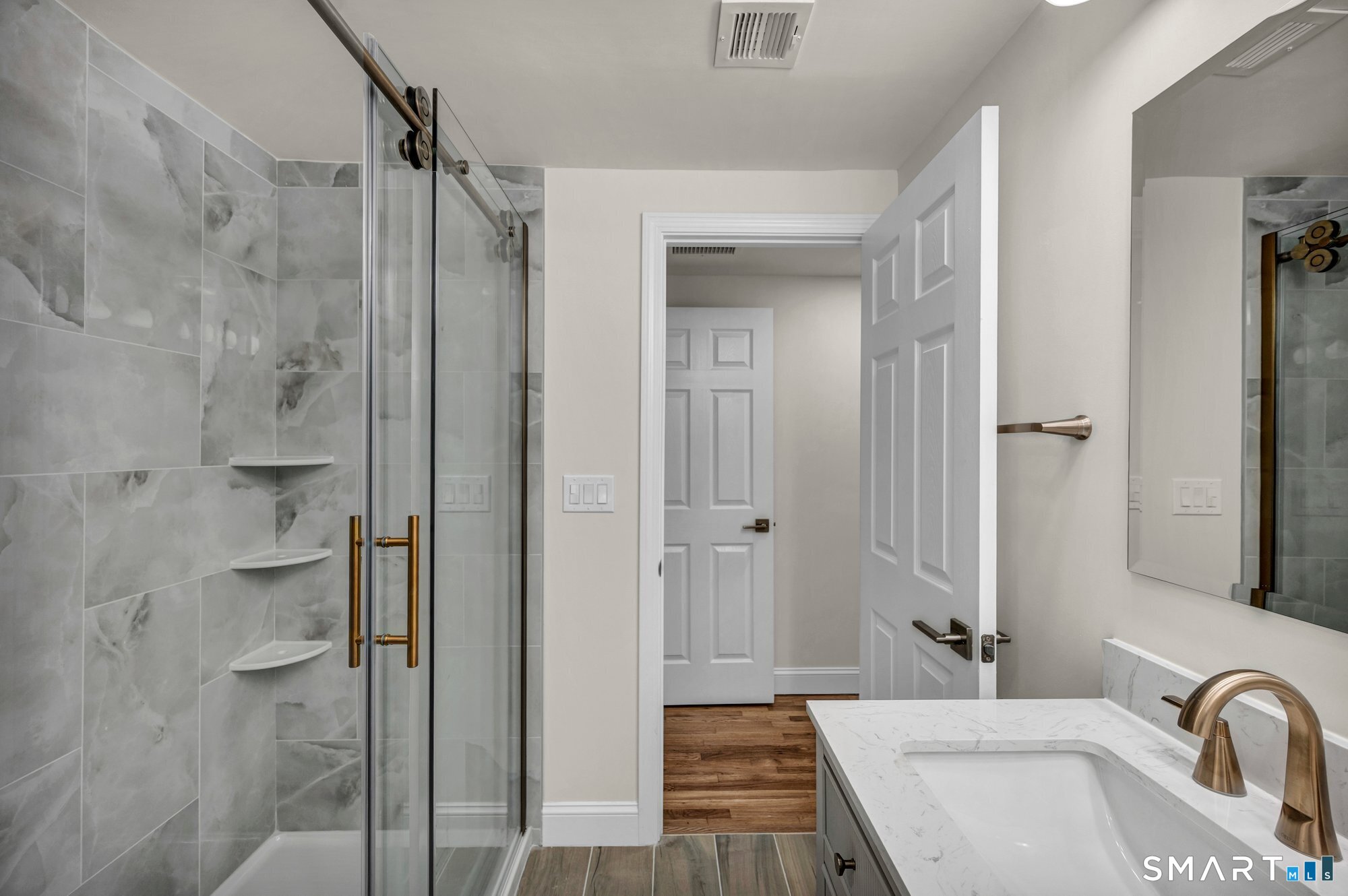 22 Trumbull Road Waterford CT 06385
