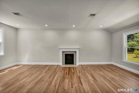 22 Trumbull Road Waterford CT 06385