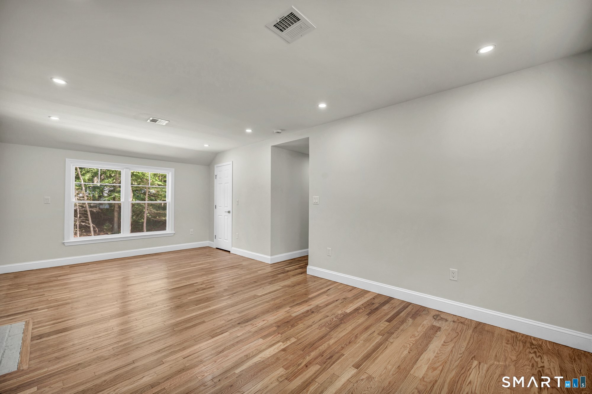 22 Trumbull Road Waterford CT 06385