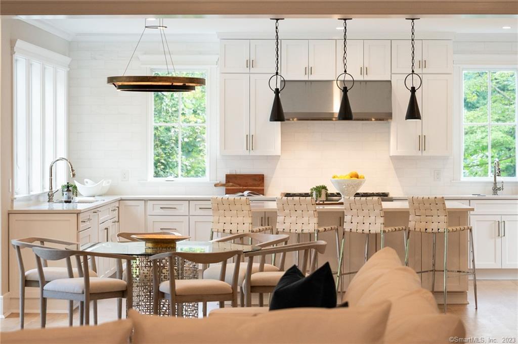25 Hillcrest Road New Canaan CT 06840