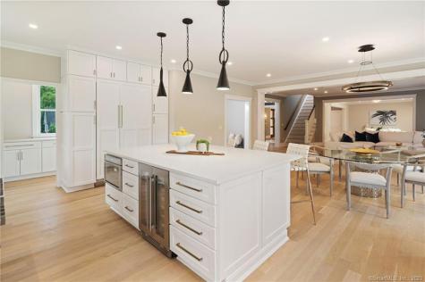 25 Hillcrest Road New Canaan CT 06840