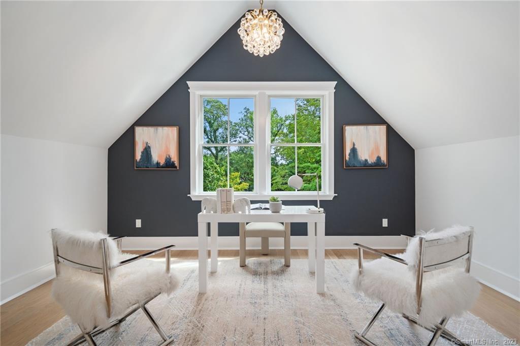 25 Hillcrest Road New Canaan CT 06840