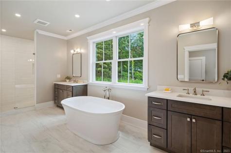 25 Hillcrest Road New Canaan CT 06840