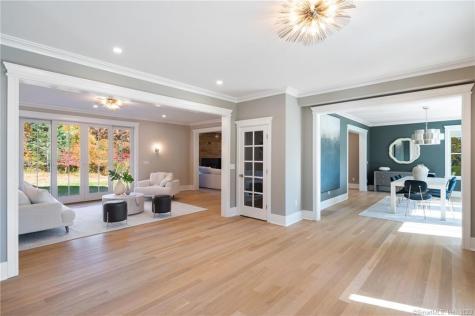 25 Hillcrest Road New Canaan CT 06840