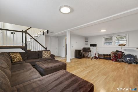 148 Highwoods Drive Guilford CT 06437