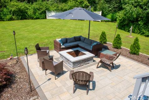148 Highwoods Drive Guilford CT 06437