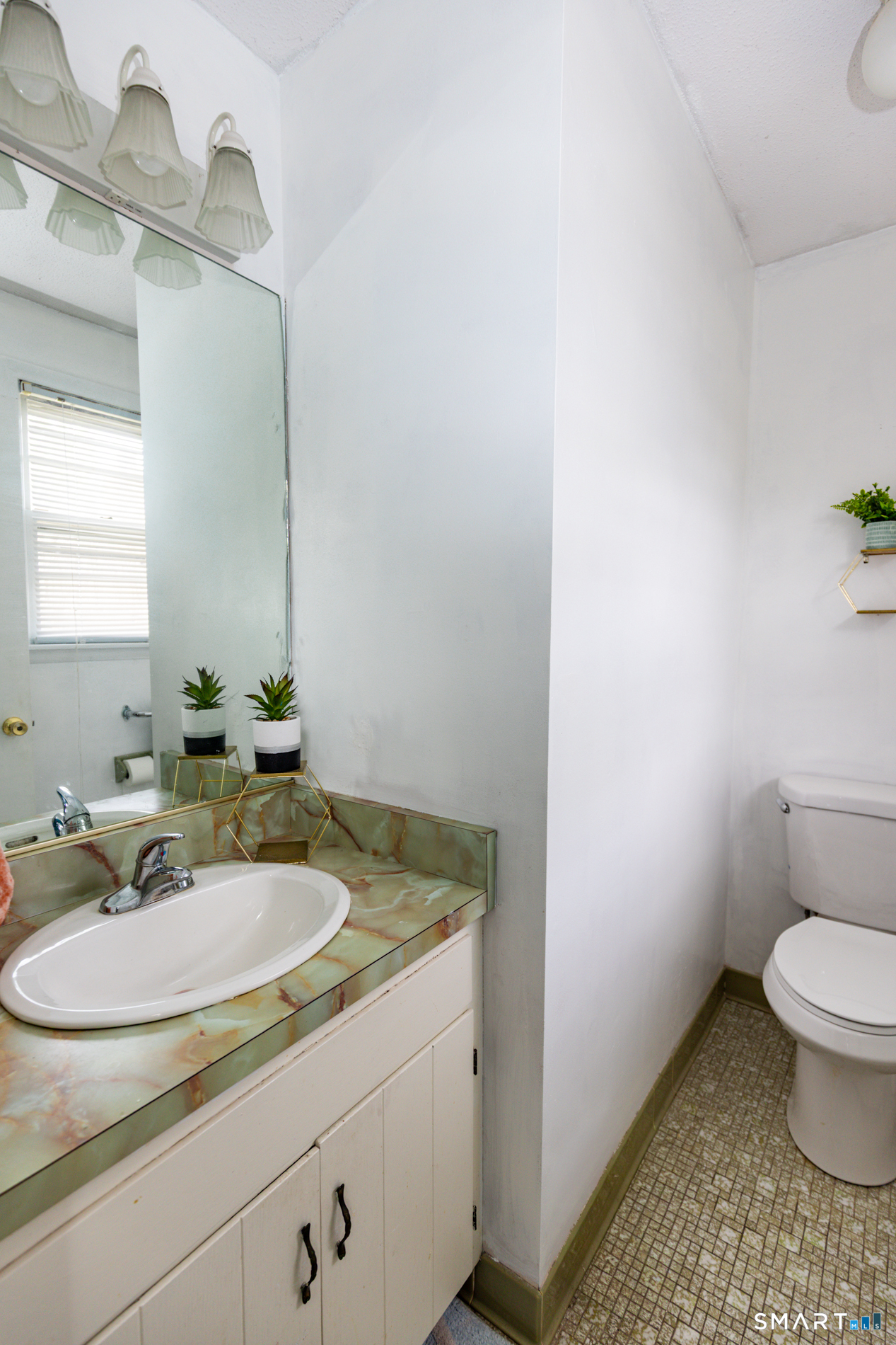 41 Saxon Road Wethersfield CT 06109