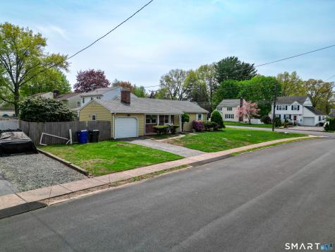 41 Saxon Road Wethersfield CT 06109