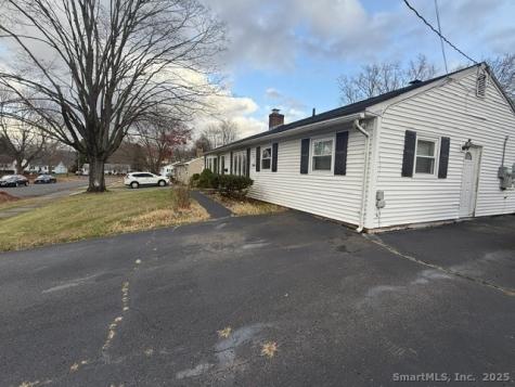 35 Patton Street East Hartford CT 06118