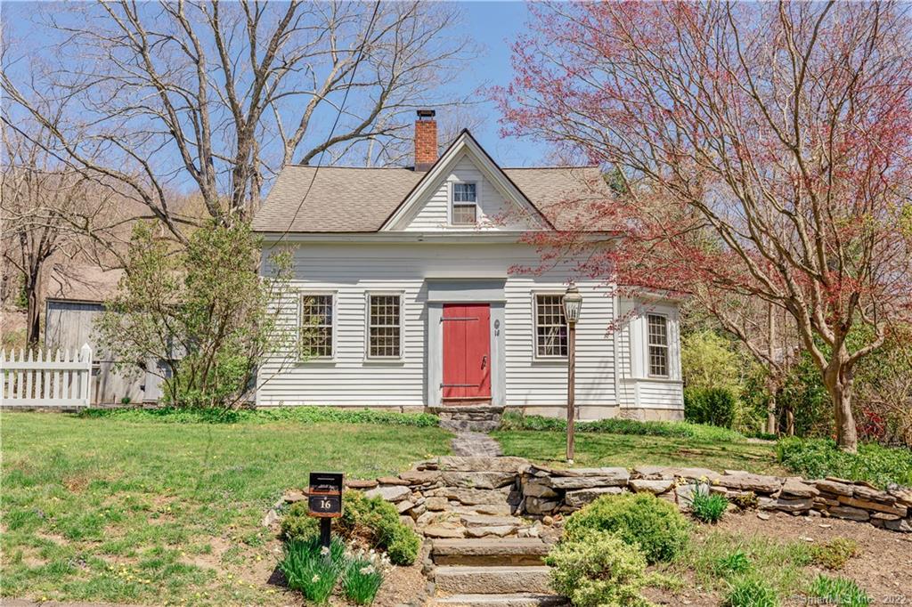 16 Weekeepeemee Road Woodbury CT 06798