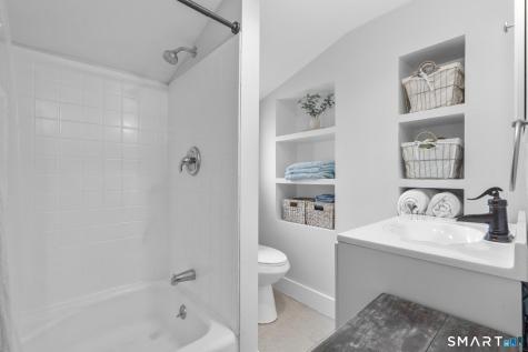 60 Shinnacock Trail Shelton CT 06484