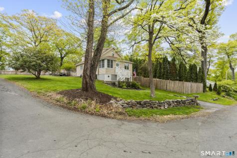 60 Shinnacock Trail Shelton CT 06484