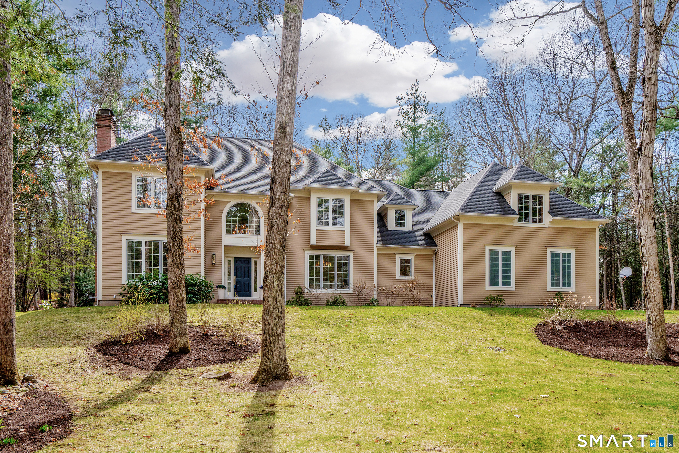 17 Stillwood Chase Simsbury CT 06089