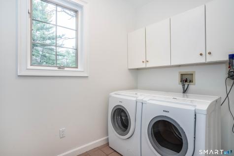 17 Stillwood Chase Simsbury CT 06089
