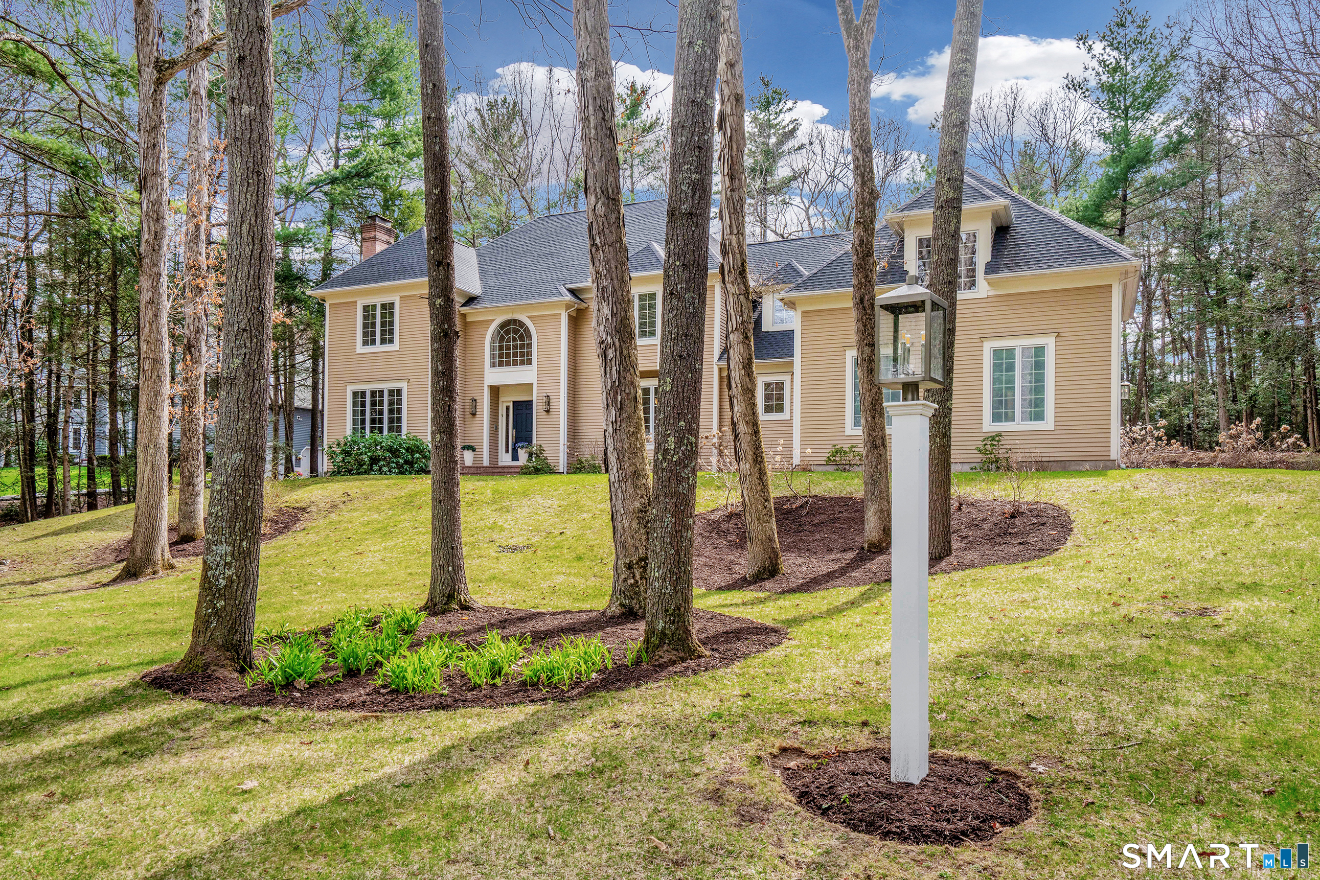 17 Stillwood Chase Simsbury CT 06089