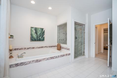 17 Stillwood Chase Simsbury CT 06089