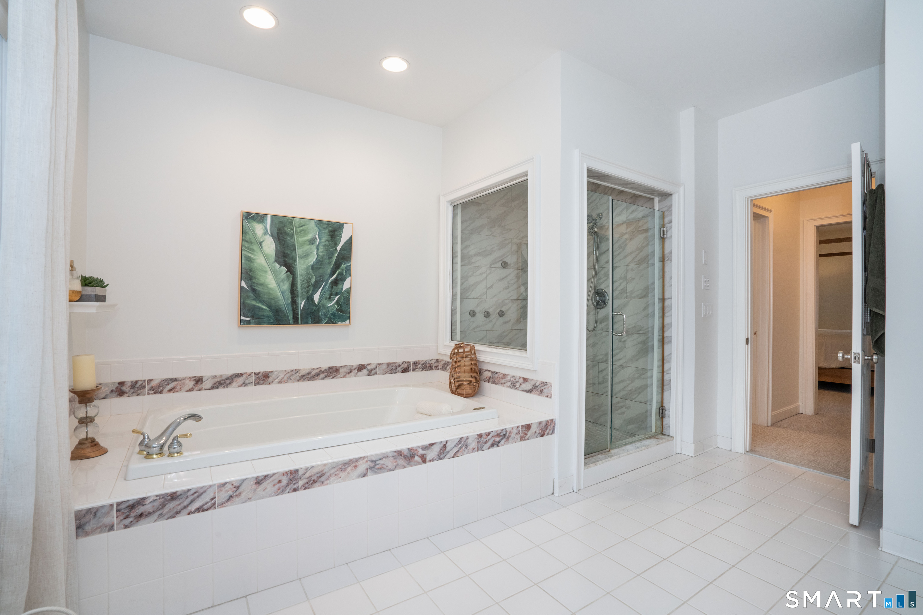 17 Stillwood Chase Simsbury CT 06089