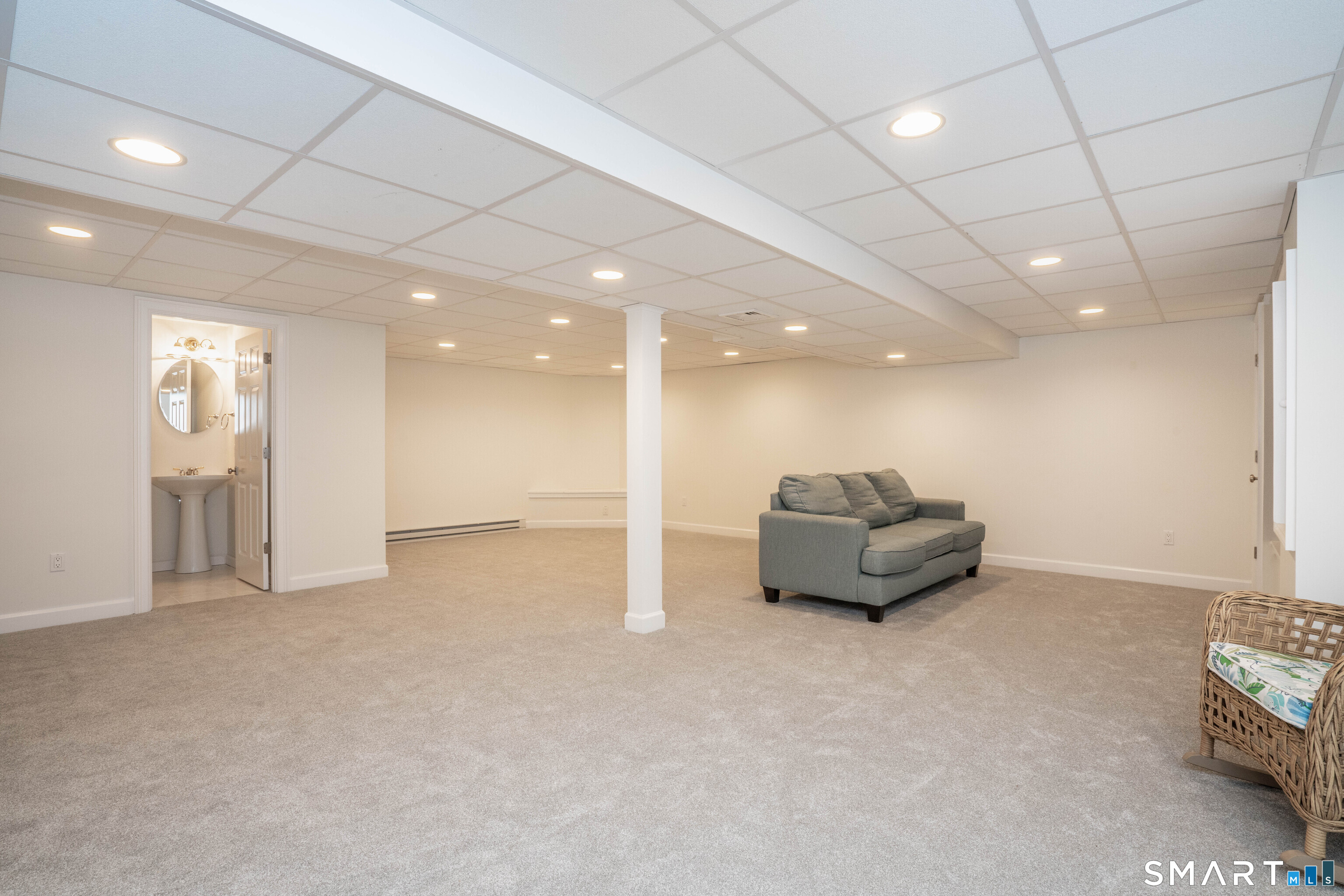 17 Stillwood Chase Simsbury CT 06089