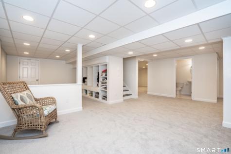 17 Stillwood Chase Simsbury CT 06089