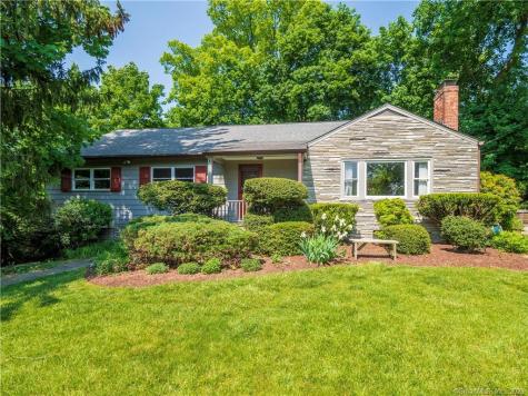 10 Old Well Court Norwalk CT 06855