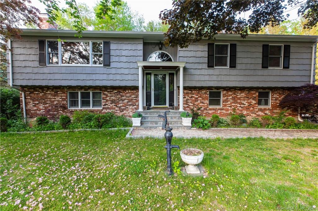 40 Rayo Drive Shelton CT 06484