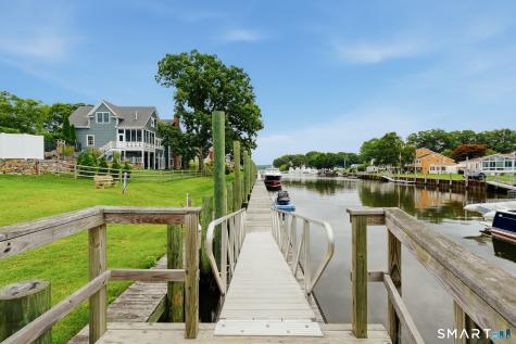 81 Essex Road Old Saybrook CT 06475
