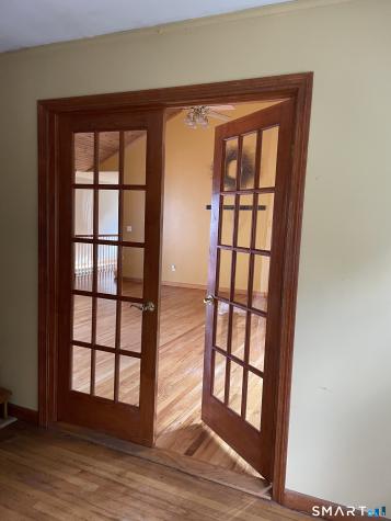 112 Maple Street Seymour CT 06483