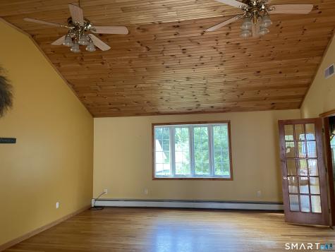 112 Maple Street Seymour CT 06483