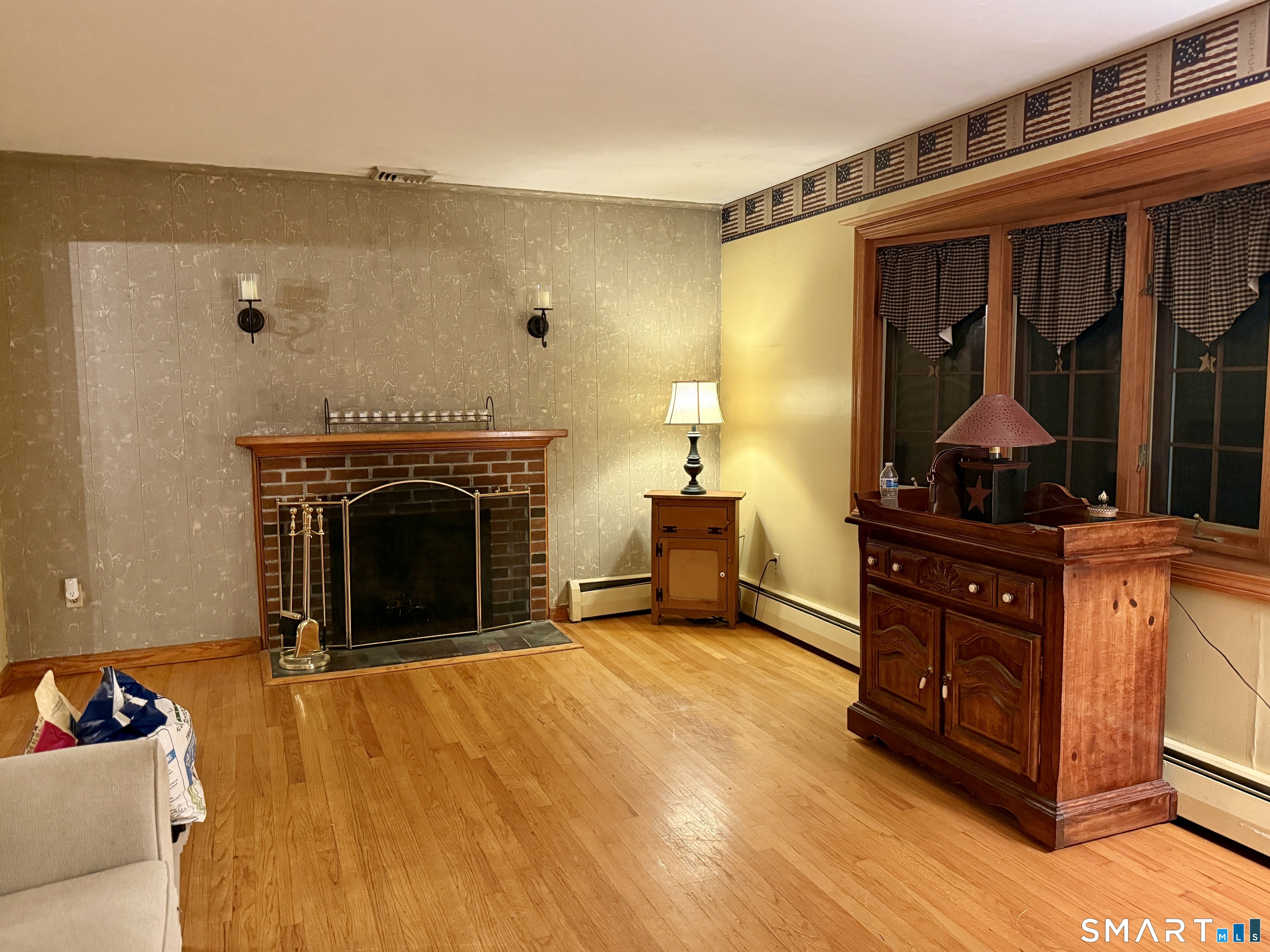112 Maple Street Seymour CT 06483