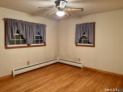 112 Maple Street Seymour CT 06483