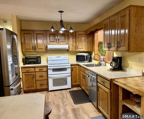 112 Maple Street Seymour CT 06483