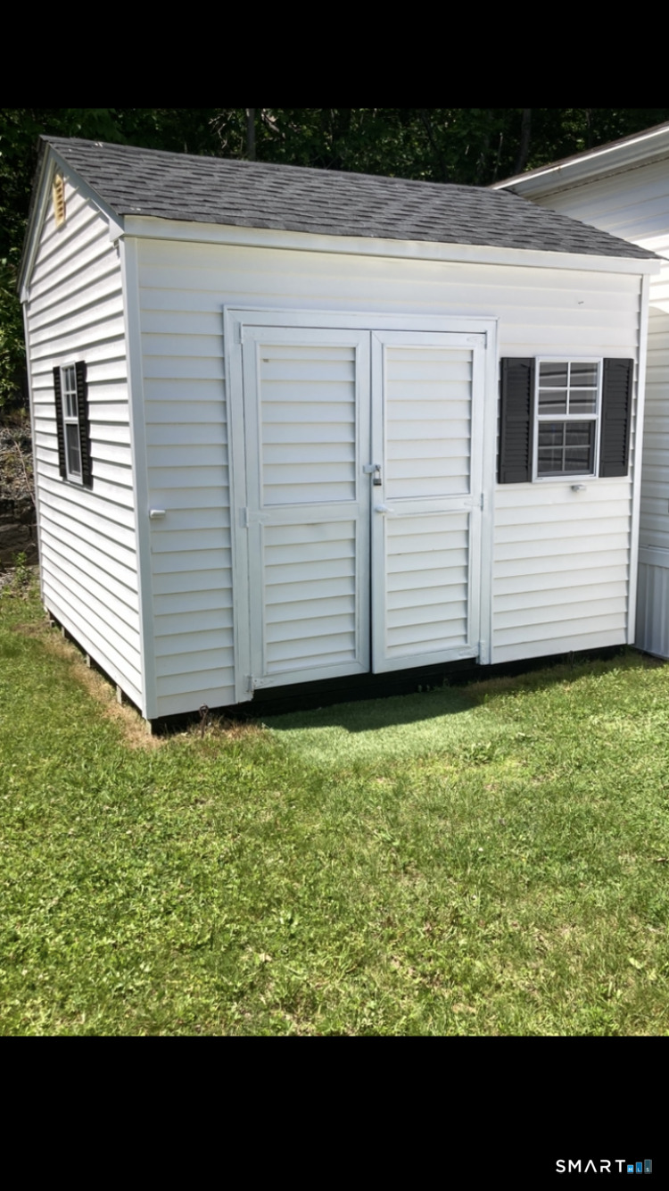 2 Harmony Lane Milford CT 06460