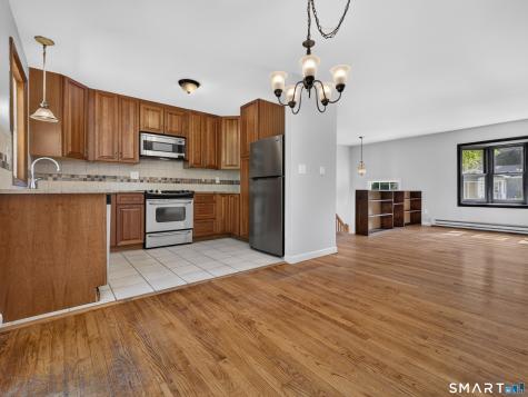 6 Hemlock Circle Clinton CT 06413
