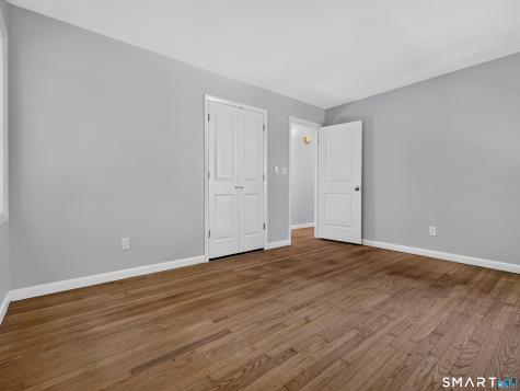 6 Hemlock Circle Clinton CT 06413