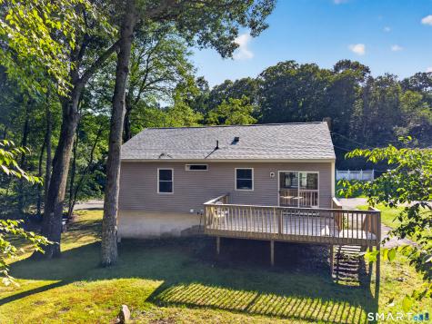6 Hemlock Circle Clinton CT 06413