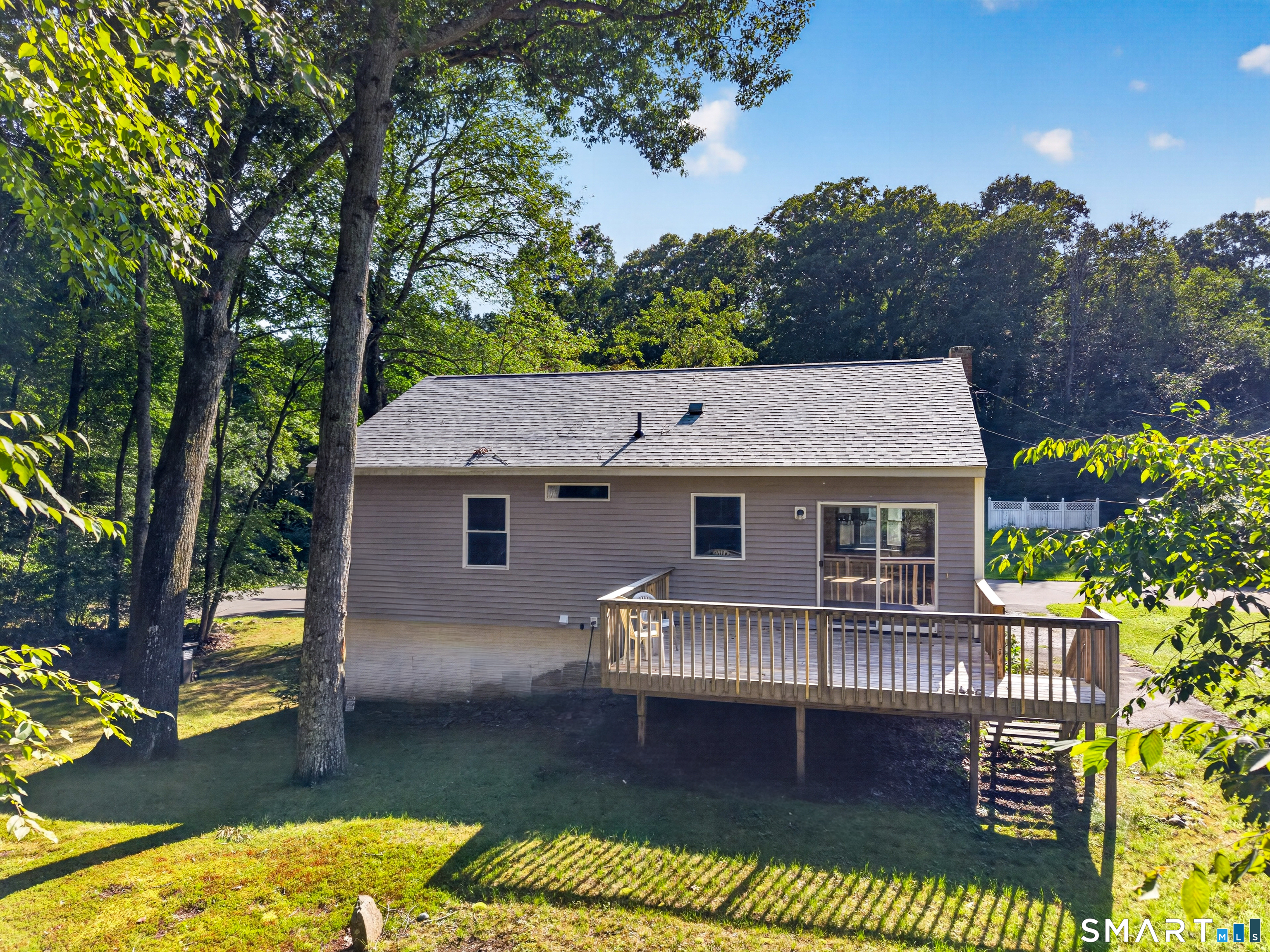 6 Hemlock Circle Clinton CT 06413