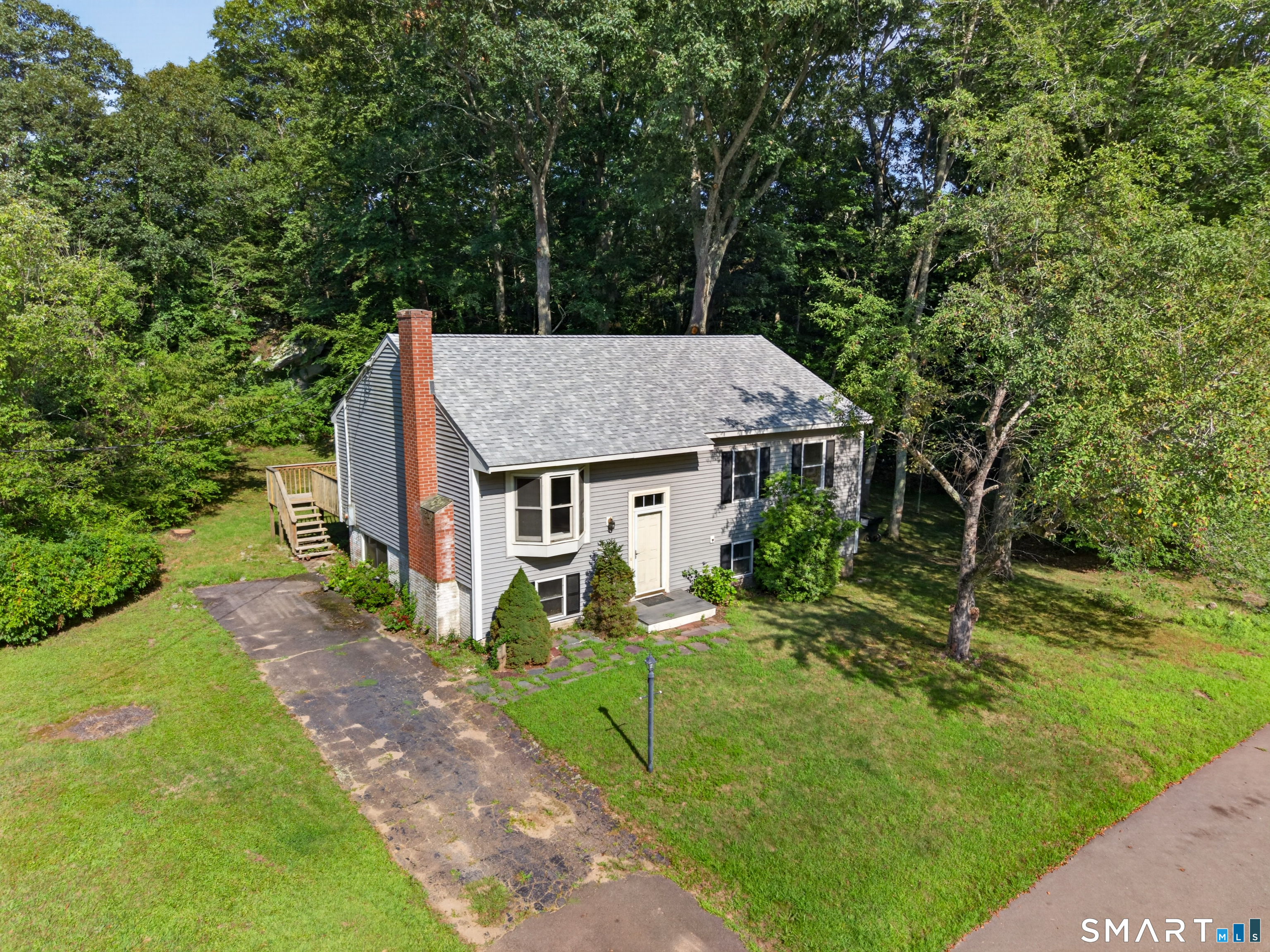 6 Hemlock Circle Clinton CT 06413