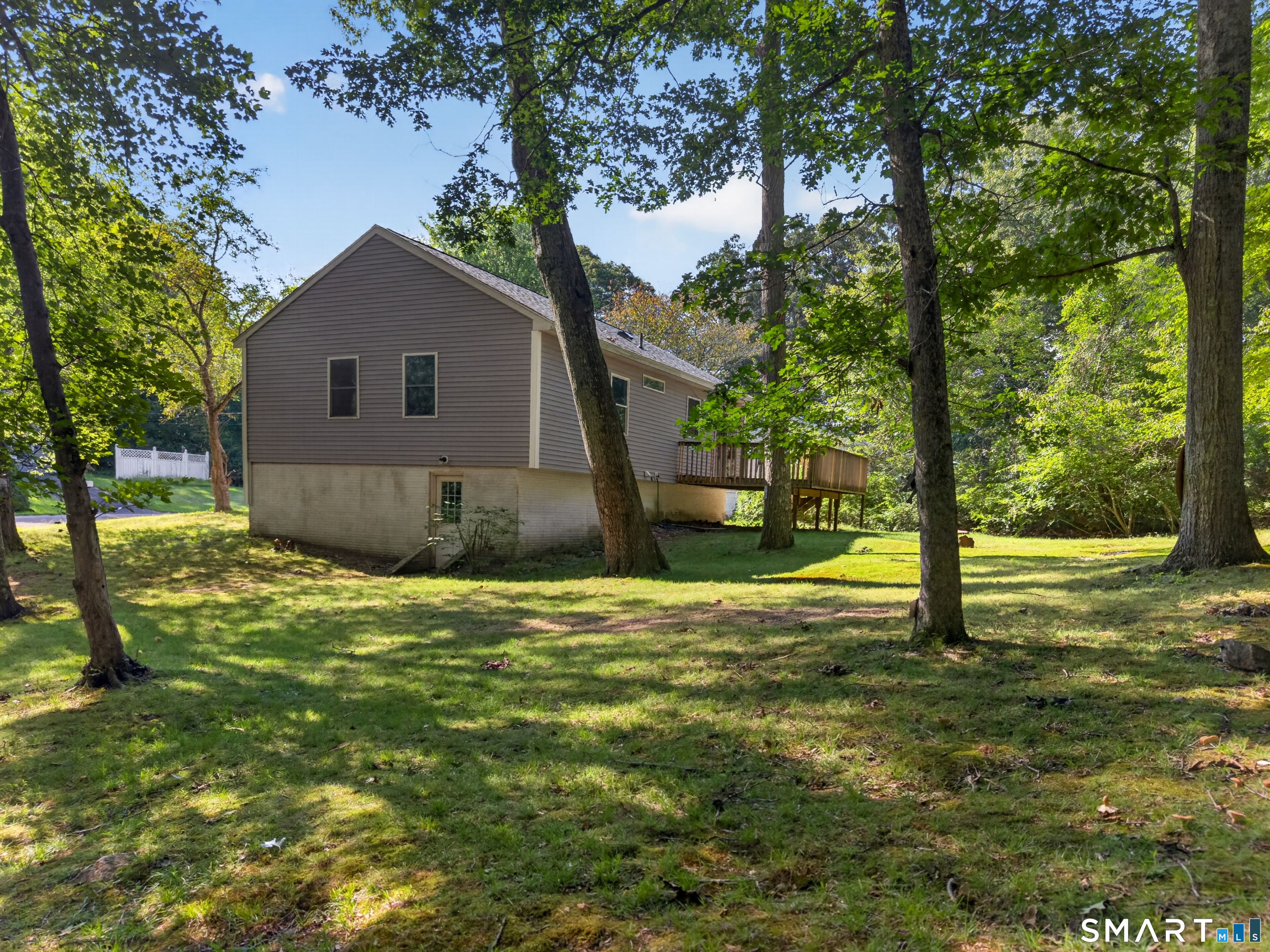 6 Hemlock Circle Clinton CT 06413