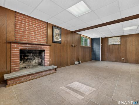 6 Hemlock Circle Clinton CT 06413