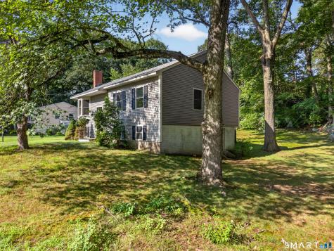 6 Hemlock Circle Clinton CT 06413