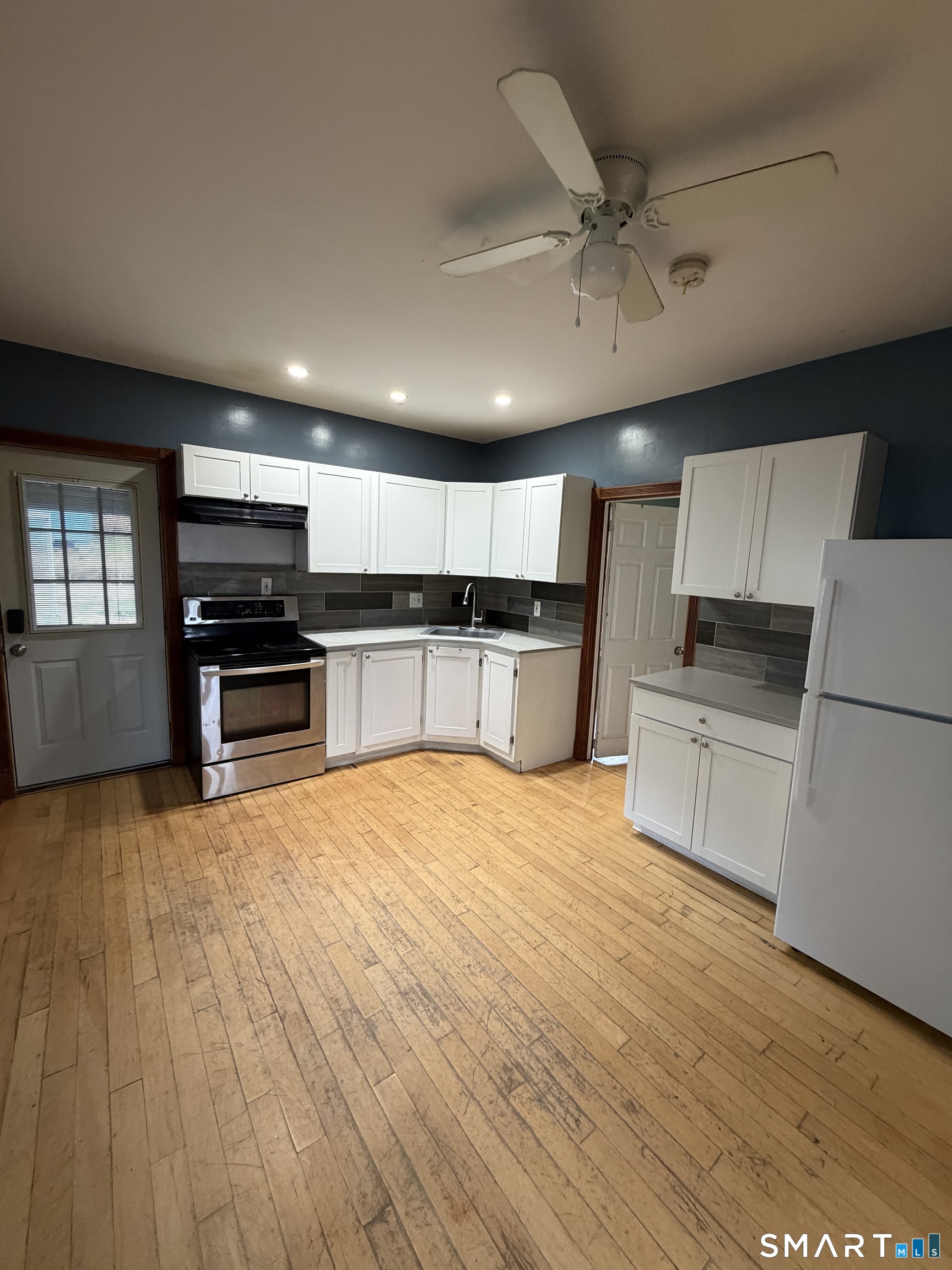 16 Terrace Avenue Waterbury CT 06704