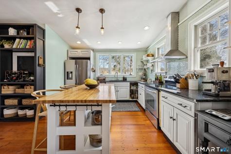 27 Park Place East Haven CT 06512