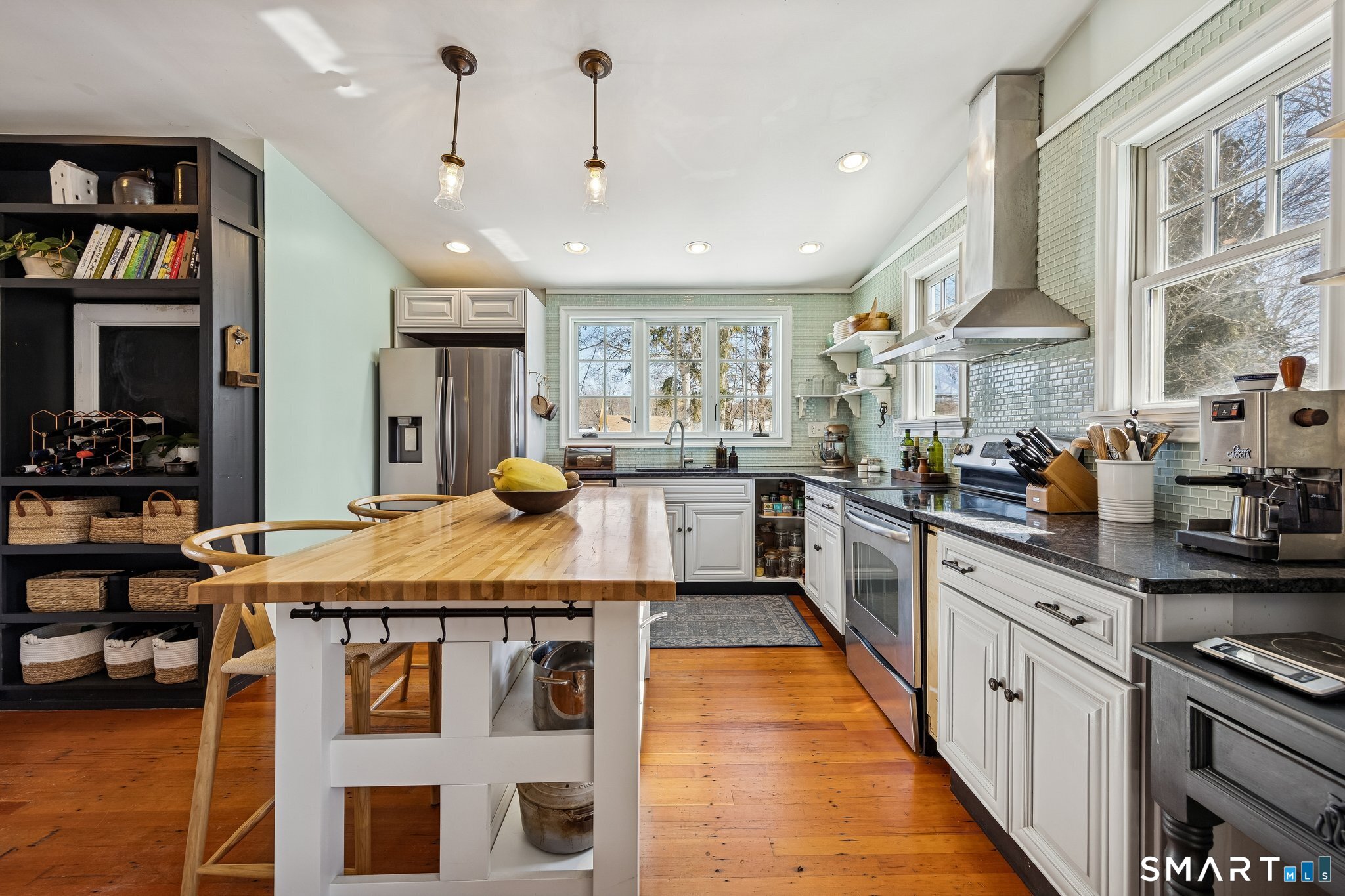 27 Park Place East Haven CT 06512