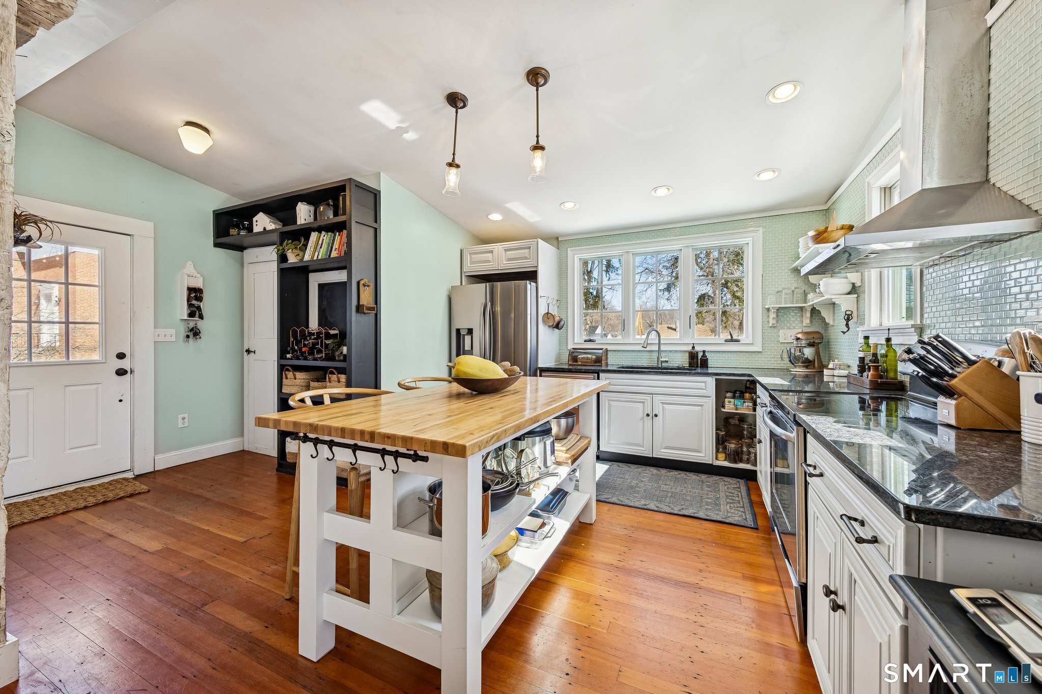 27 Park Place East Haven CT 06512