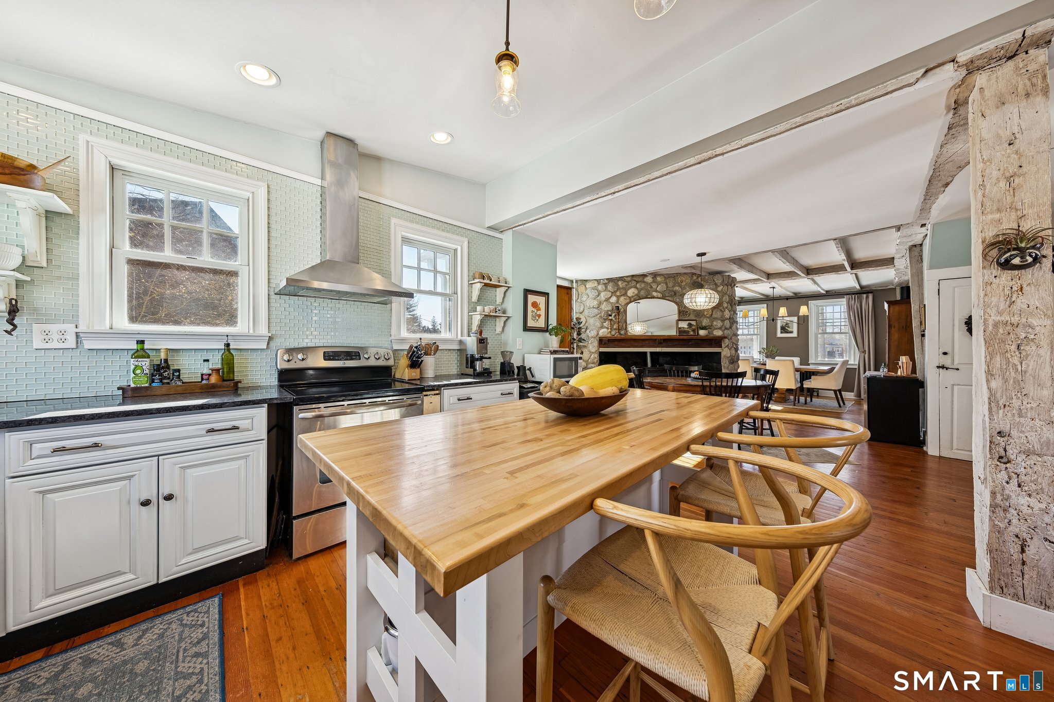 27 Park Place East Haven CT 06512