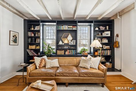 27 Park Place East Haven CT 06512